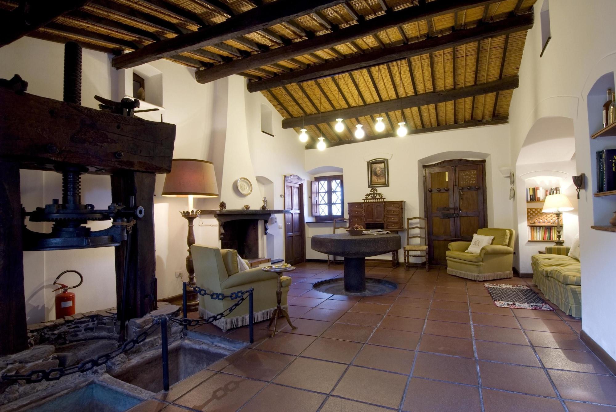Hotel Lucrezia Riola Sardo Exterior foto