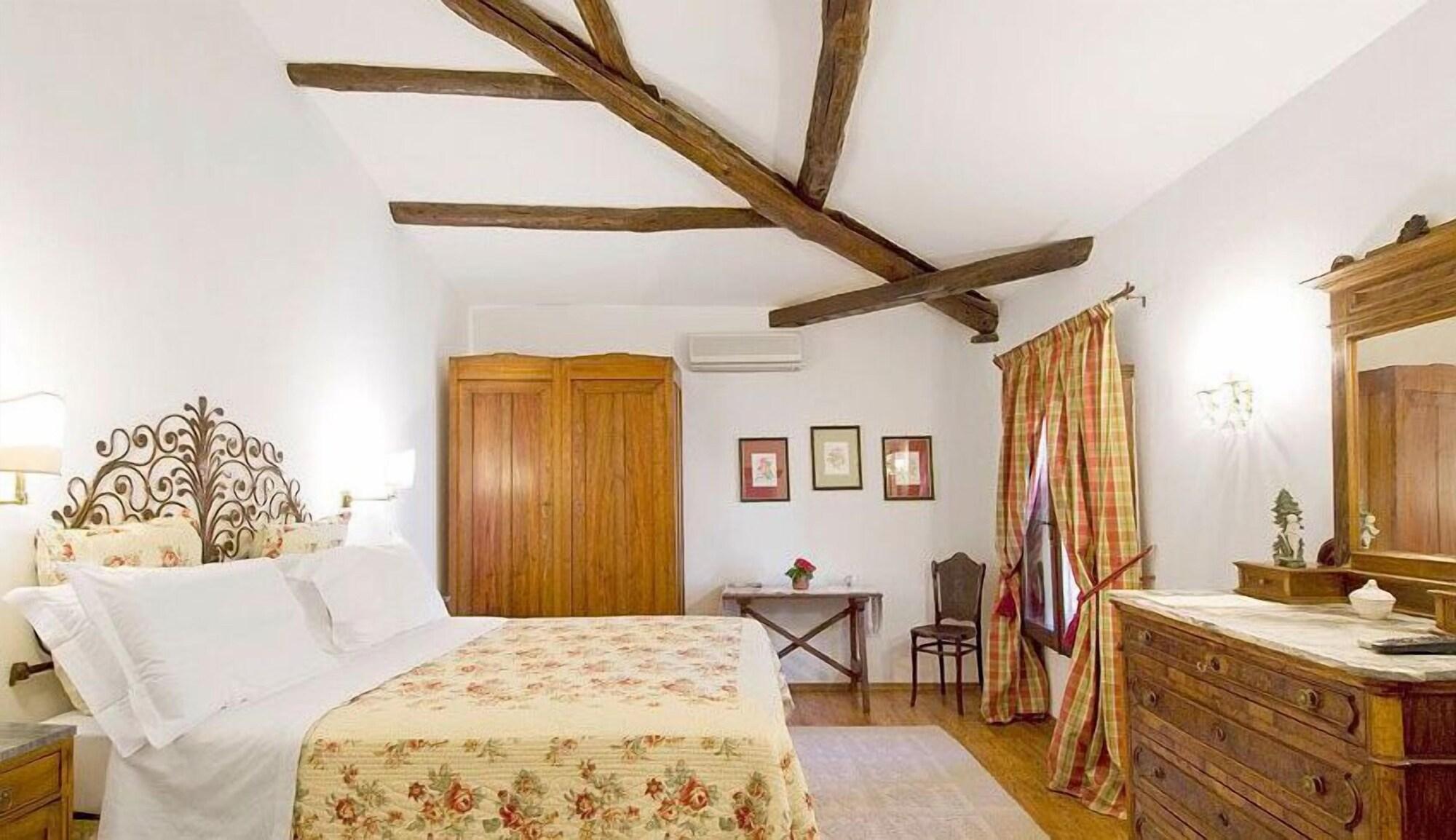 Hotel Lucrezia Riola Sardo Exterior foto